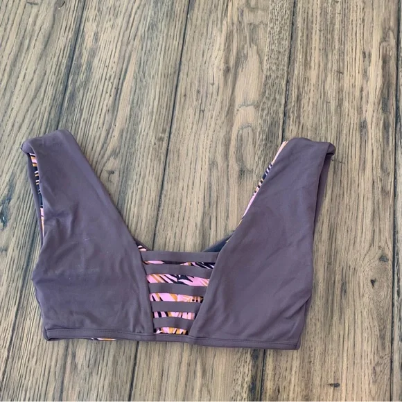 Maaji Fig Divine Reversible 4-way bikini swim top - Picture 2 of 4